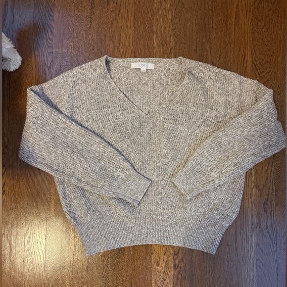 Loft Angled Ribbed V-Neck Sweater - Picture 4 of 5